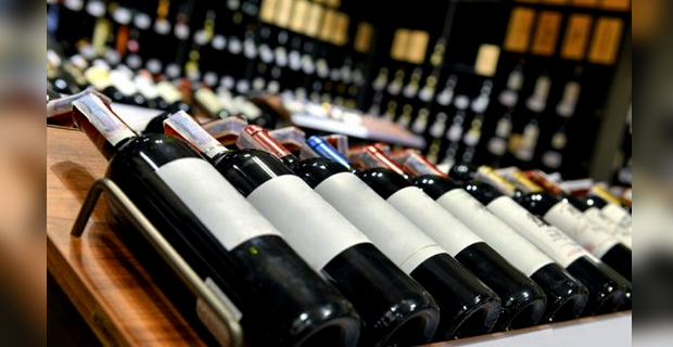 22yr-old handed suspended sentence for stealing a bottle of wine