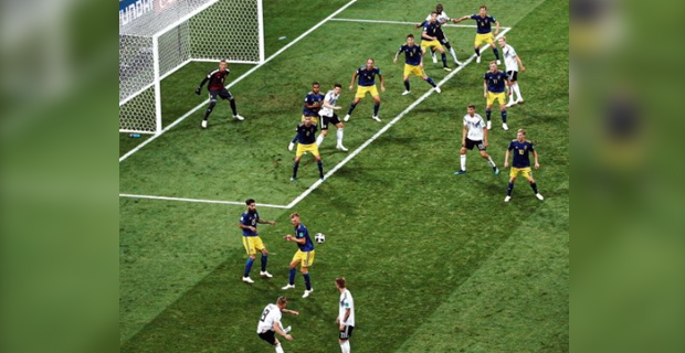 Toni Kroos saves the day for Germany beating Sweden 2-1