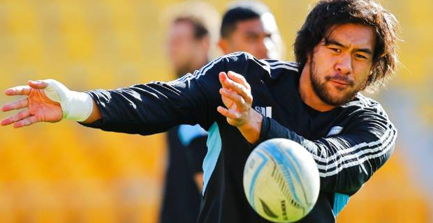 Luatua extends stay in English rugby for another 2 years