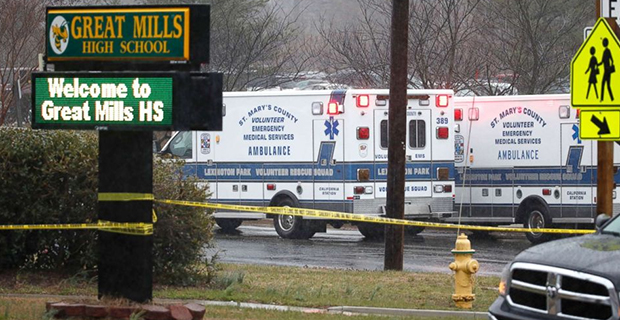 2 students critically injured, gunman dies in a shooting at Great Mills High School in US