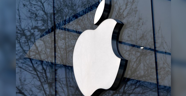 Apple becomes world's first public company to be worth $US1 trillion