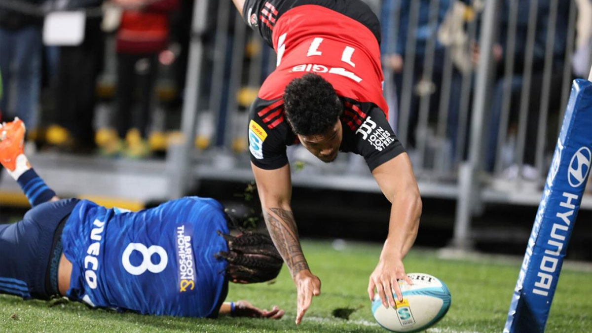 Crusaders topple try-less Blues