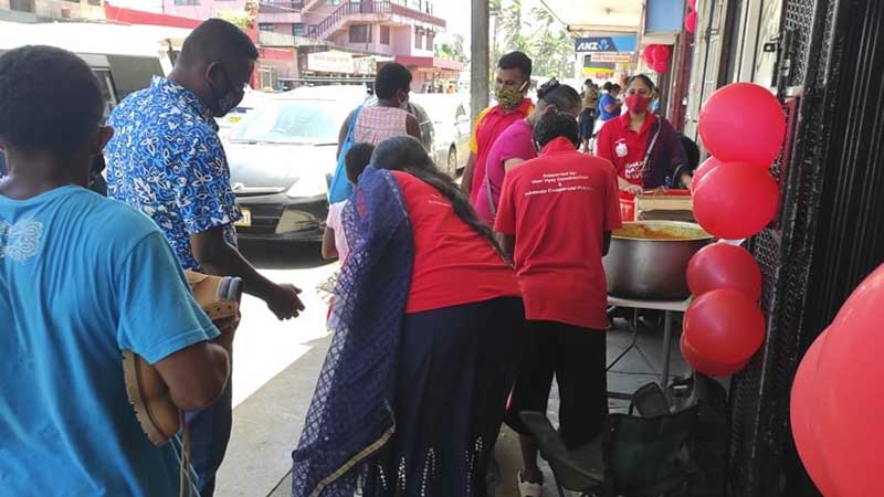Hindu organisations distribute food to the needy on the last day of Ganesh Utsav