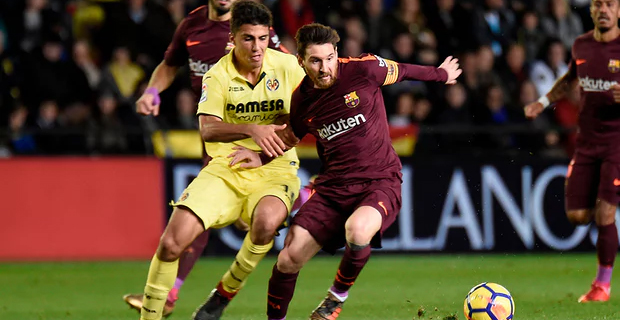Suarez and Messi score as Barcelona regain La Liga lead