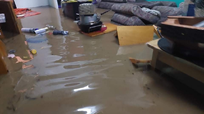 Pastor of Nalovo, Nadi loses almost everything in today's flooding - Vimarsana News
