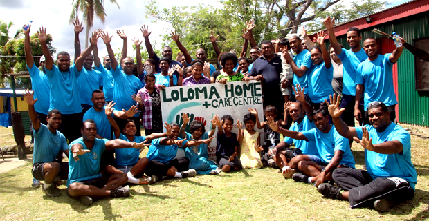 Police Officers from Sabeto and Namaka beautify Loloma Home