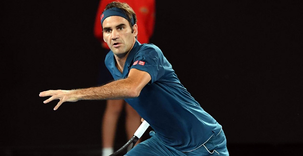 Federer moves into 3rd round of Australian Open 