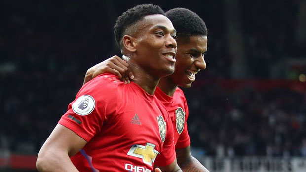 Manchester United beats Chelsea 2-0 in EPL