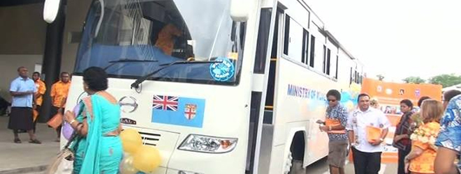 Villagers of Noikoro and Nasikawa benefit from REACH Mobile Service Delivery Bus