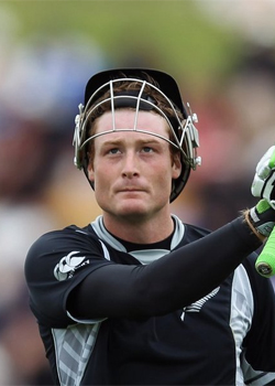 Guptill score send NZ into semifinals