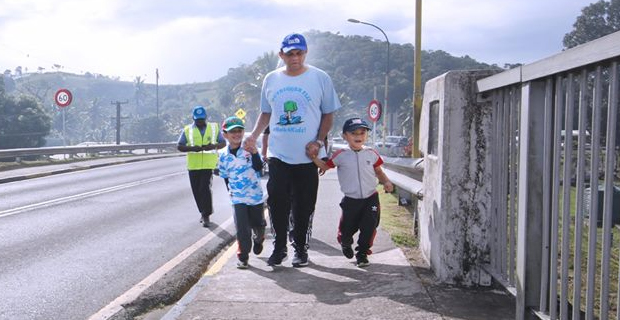 Acting PM takes early morning walk with children in Nadroga