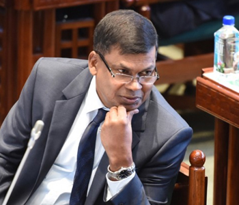 Opposition's motion on Media Decree defeated in parliament