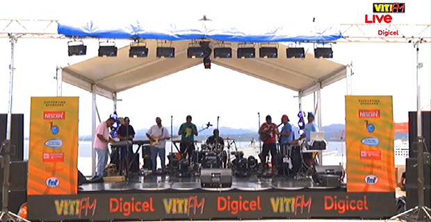 All smiles for Ruci Vuli as she became 1 of 15 lucky people to watch VitiFM Live Mai Rooftop concert with Digicel