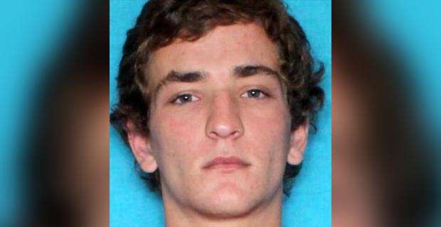 Five killed and suspect at large in Louisiana shootings 