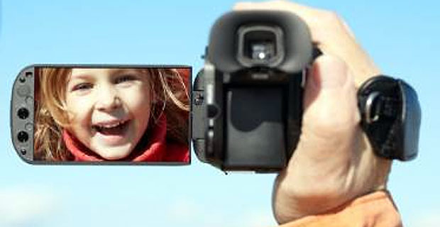 US holiday camps teach kids to become YouTube stars