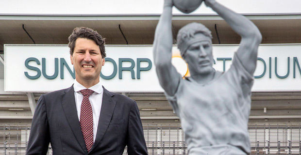 Wallaby great John Eales honoured with a statue at Suncorp Stadium