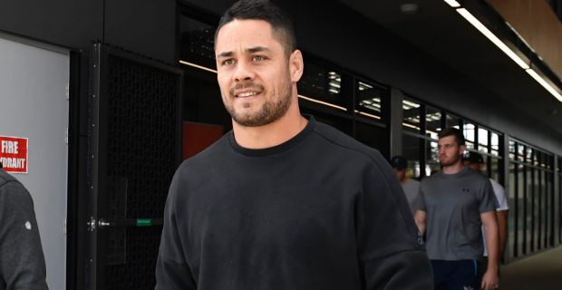 Hayne touches down in Sydney Airport