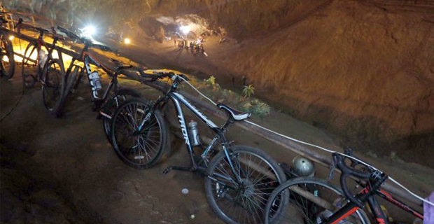 Teenage soccer team believed to be trapped in a cave in Thailand