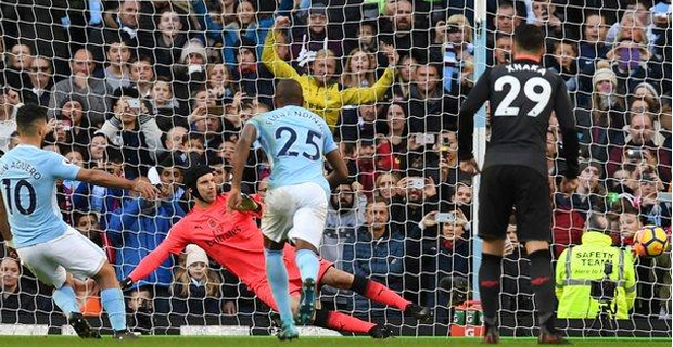 Manchester City opens up an 8 point gap at the top of EPL table