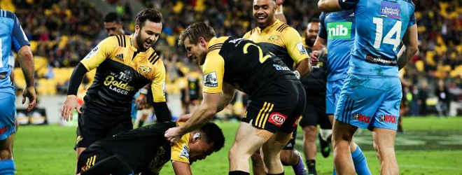 Hurricanes come from behind to surprise Blues