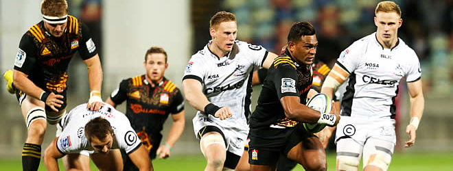 Chiefs edge Sharks