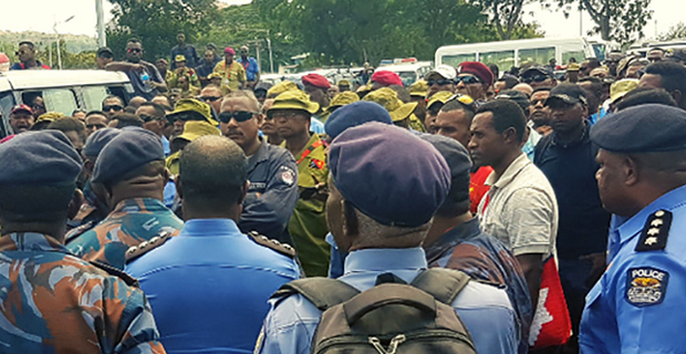 Papua New Guinea security forces attack parliament over APEC pay