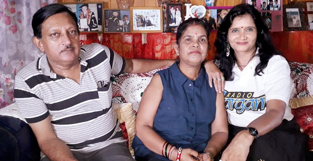 Navtarang and Sargam team makes 1st visit for Saaf Safai Diwali promotions at Prasad's residence yesterday