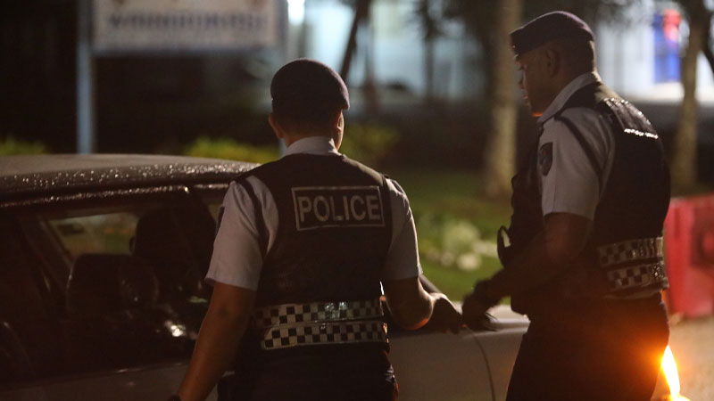 Juveniles arrested for attempted break in