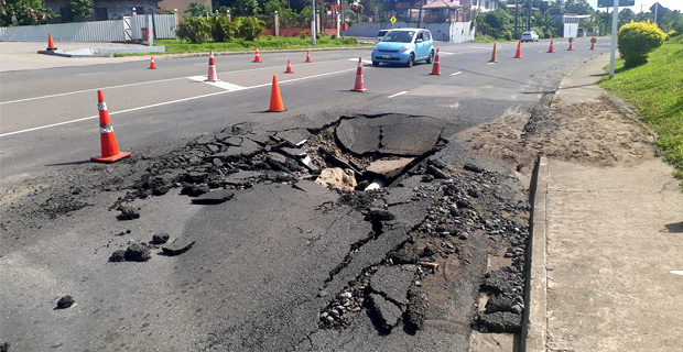 Burst main causes sinkhole along Ratu Dovi Road 