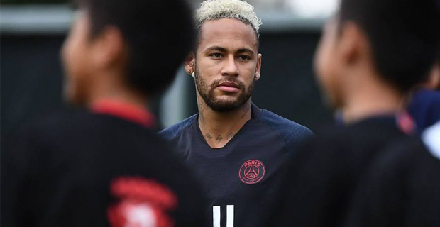 Barcelona and Real Madrid make unsuccessful offers for Neymar
