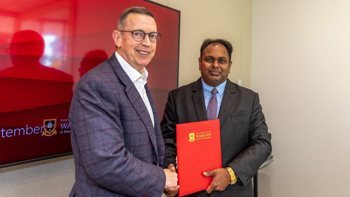 TSLS firma acuerdo con universidades de Nueva Zelanda