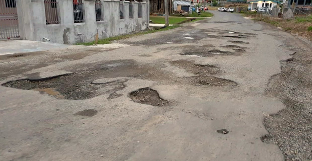 Residents along Naivorovoro Road call on Housing Authority to fix the road
