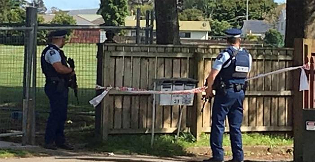 Man seriously injured after being shot in Manurewa