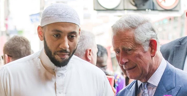 Man in England commended for defending Finsbury Park attacker from crowd