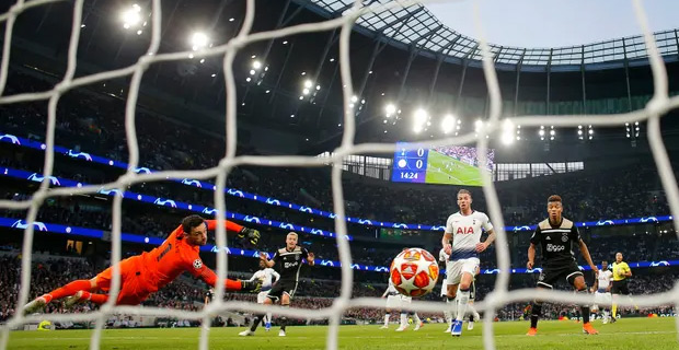 Ajax beats Tottenham in first leg of Champions League semifinal
