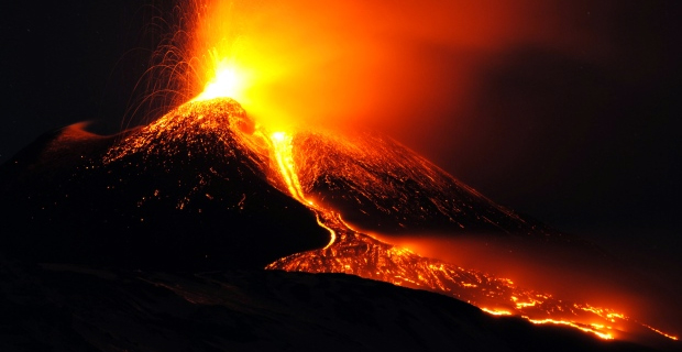 Earthquake triggers volcanic eruption on Mount Etna
