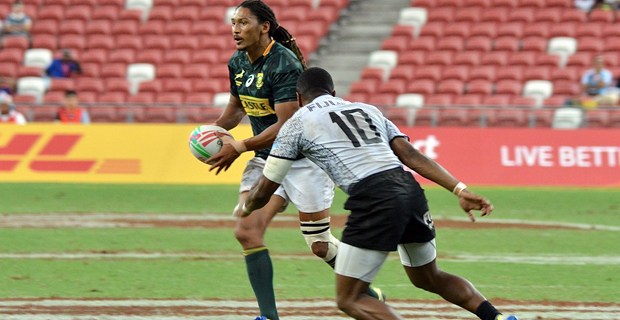 Fiji fails to defend Singapore 7s title after losing to South Africa 19-20 in the cup final 