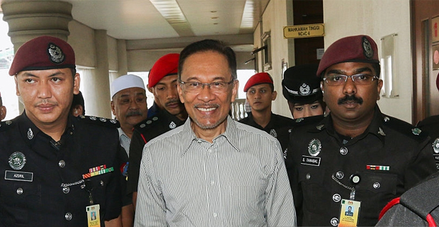 Malaysia’s former Deputy Prime Minister jailed for sodomy 3 years ago released