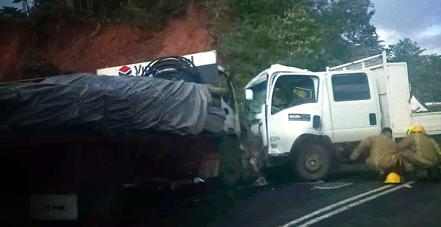 Two loading trucks involved in an accident at Lobau along Queens Road