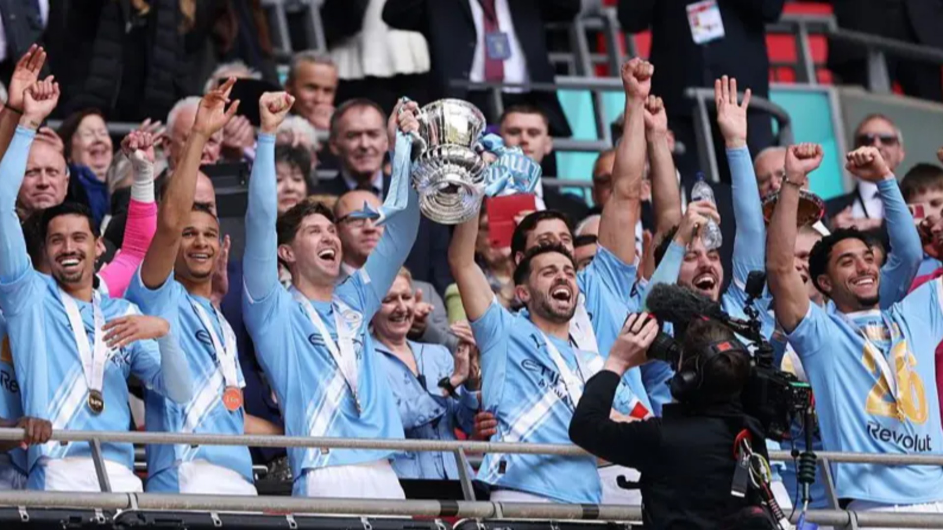 Manchester City beats Chelsea 1-0 to win FA Cup title