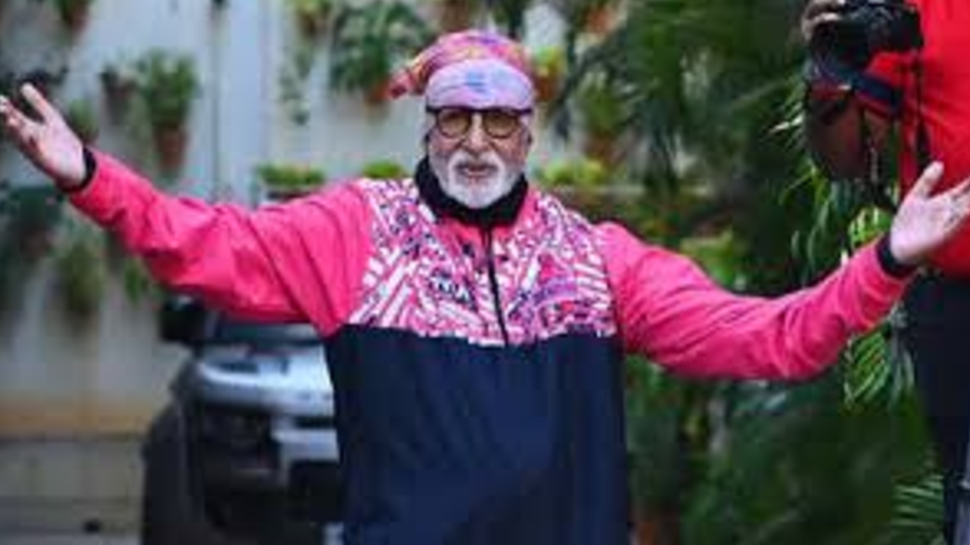 Sources deny claims of Amitabh Bachchan’s hospital admission
