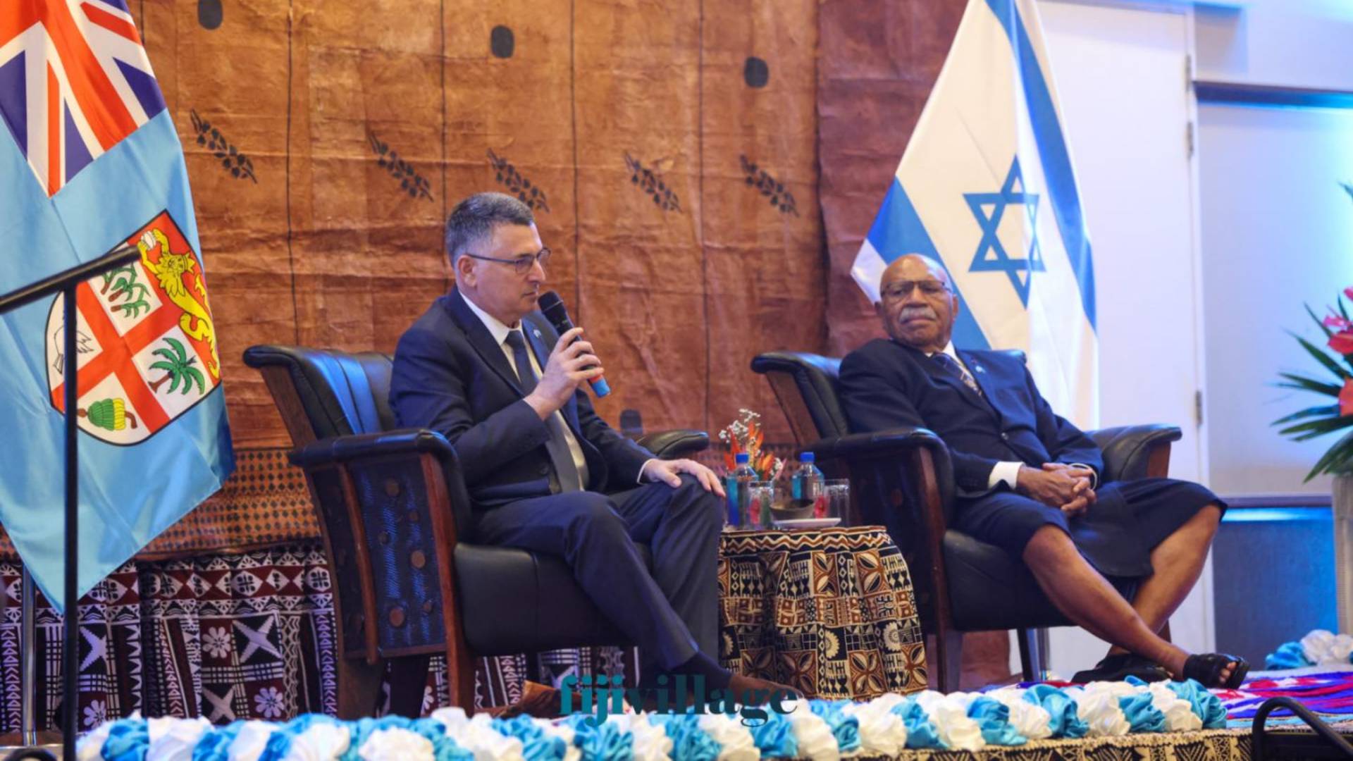 Israel's Foreign Affairs Minister accorded traditional welcome