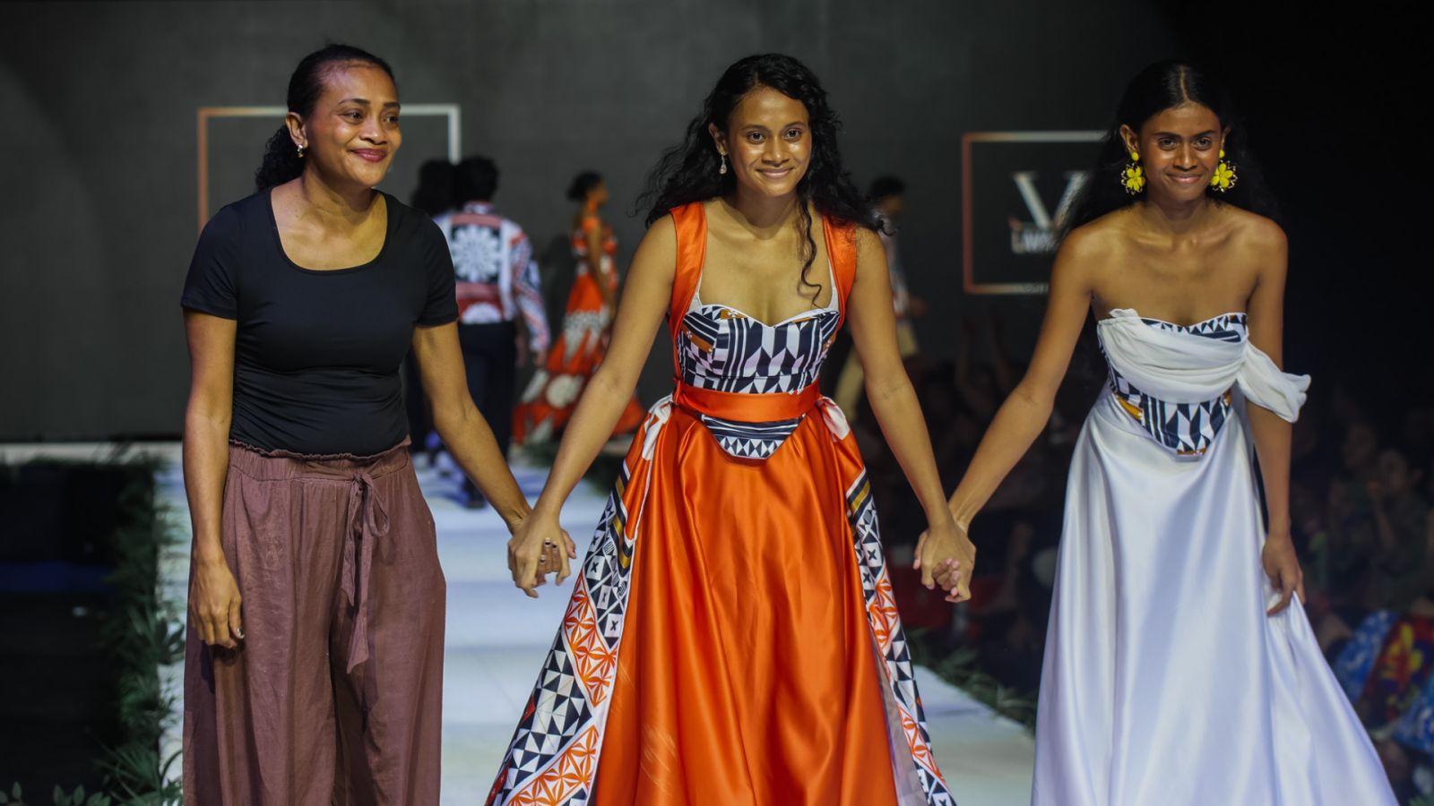 'Lavalani Fiji' Su Samuels walks the runway with daughters in heartfelt Fashion Week moment