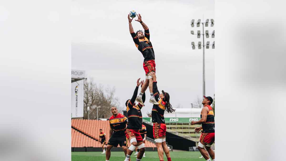 Chiefs Recall 7 All Blacks for Reds Qualifying Final