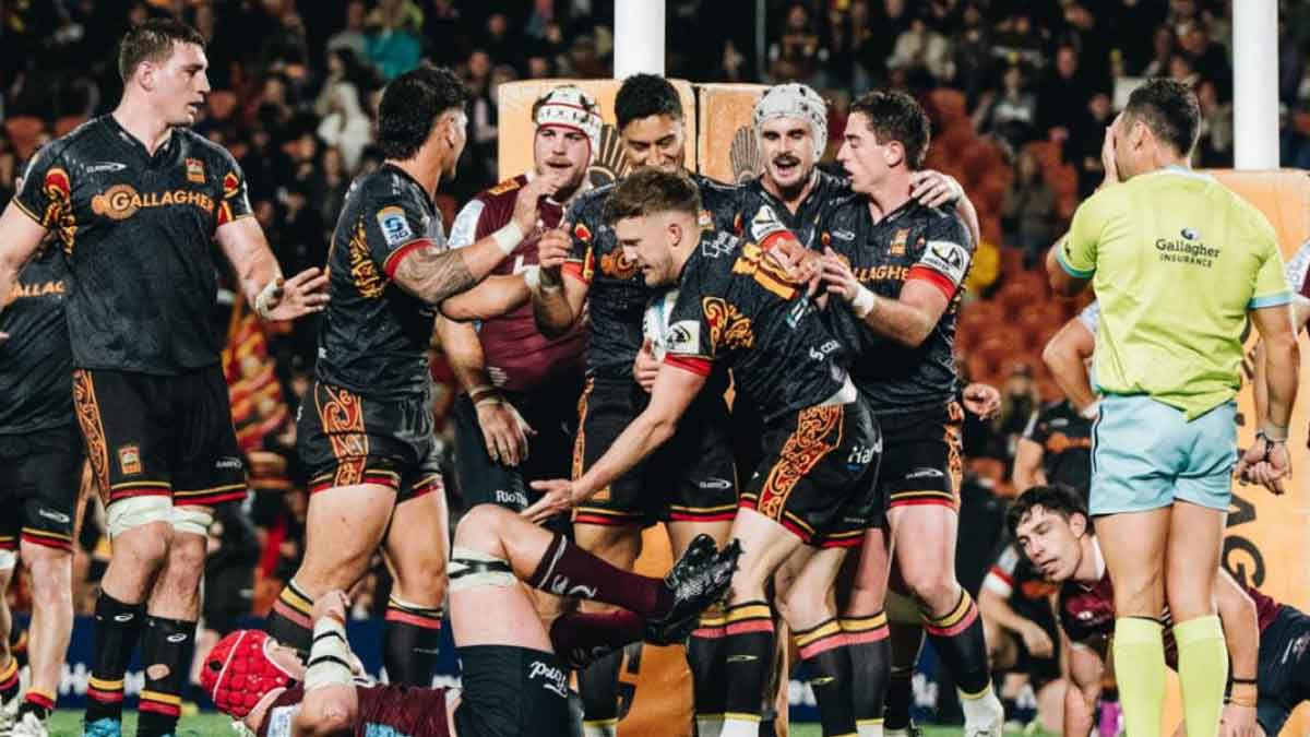 Chiefs through to semifinals after 46-24 win over the Reds