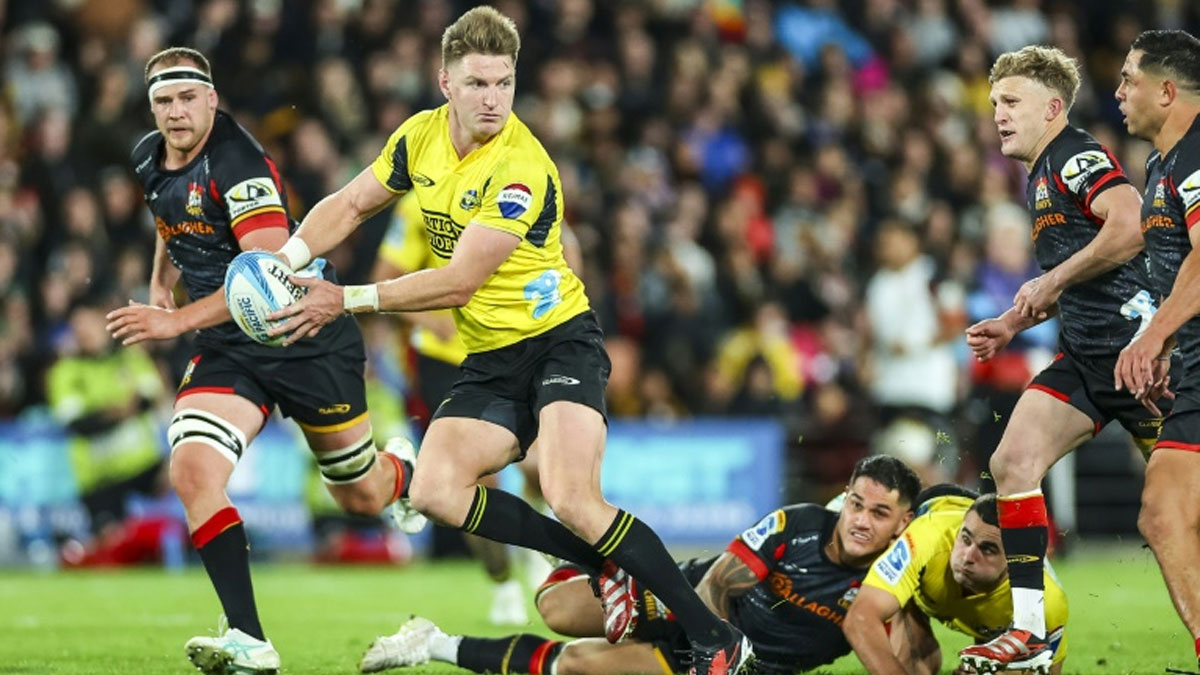 Hurricanes and Chiefs to contest Super Rugby Pacific grand final