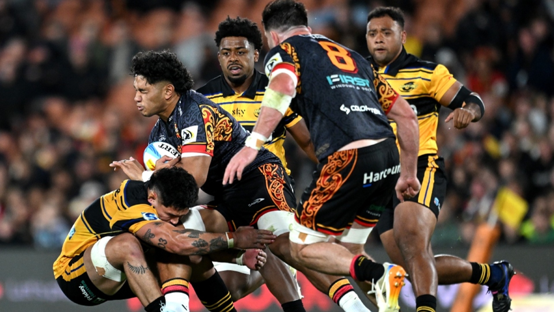 Hurricanes and Chiefs set up blockbuster Super Rugby Pacific final