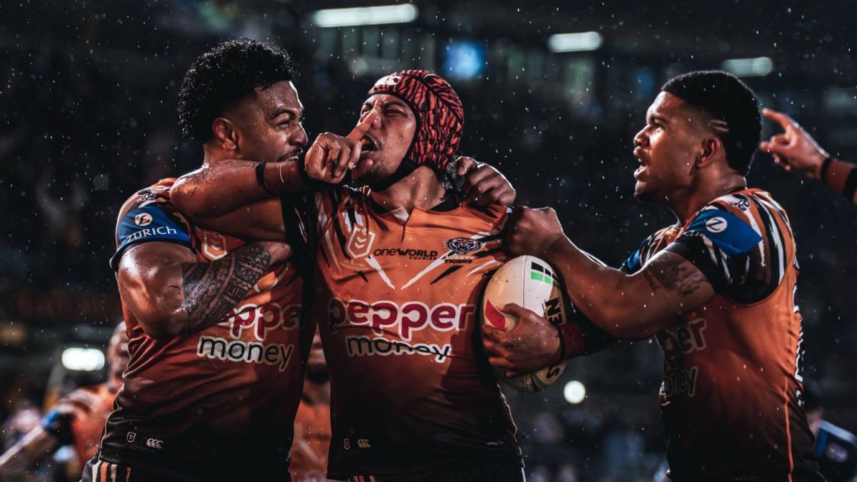 Luai scores a hattrick as Wests Tigers beat Titans 36-28