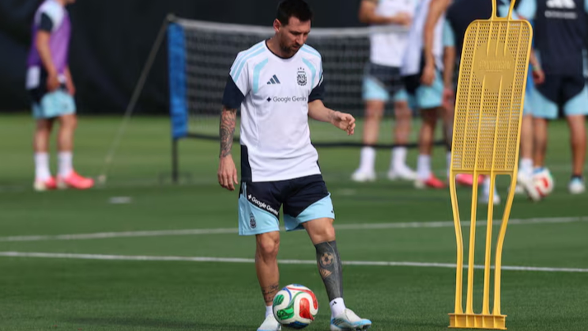 Argentina rally around Messi ahead of World Cup opener