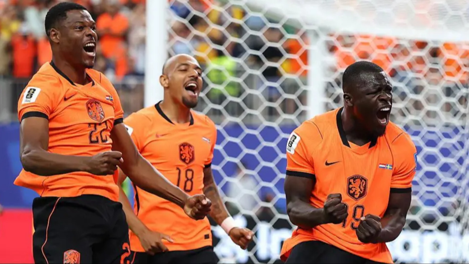 Netherlands hammer Sweden 5-1 to strengthen World Cup knockout hopes